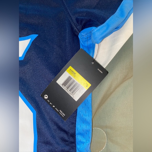 NWT Tennessee Titans Jersey Women’s Small Blue Nike On Field NFL‎ Jackson - Picture 4 of 9